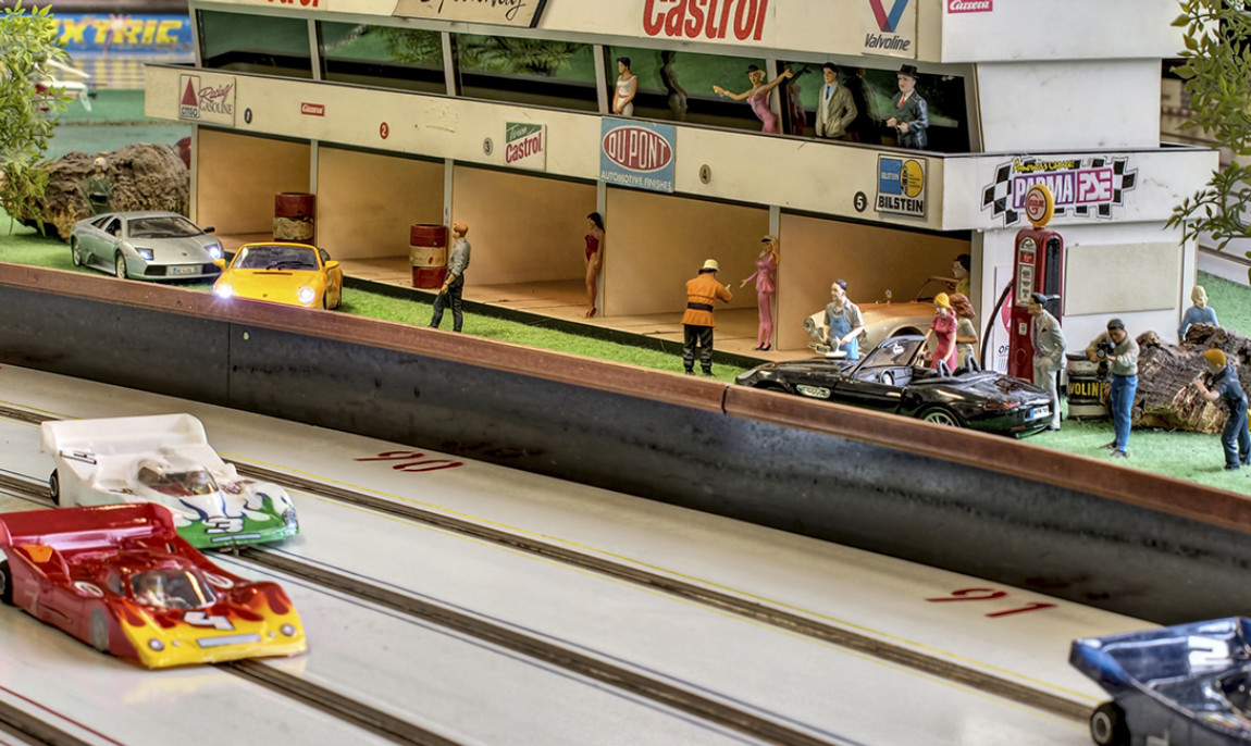 assets/images/activities/1-std-modellrennbahn-inkl-fahrzeug-mieten-hamburg/1280_0003_08-1150x686x90.jpg