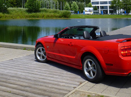 assets/images/activities/1-tag-ford-mustang-gt-cabrio-selber-fahren-in-langenau-raum-ulm/1280_0002_P1010045-270x200x90.jpg