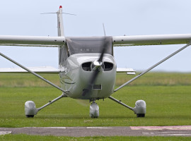 assets/images/activities/30-min-flugzeug-selber-fliegen-halle-oppin/1280_0008_Fotolia_16136150_Subscription_XL-270x200x90.jpg