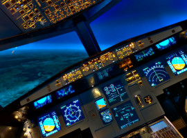 assets/images/activities/45-min-flugsimulator-virtual-reality-am-flughafen-frankfurt-hessen/1280_0014_SIM%2000-270x200x90.jpg