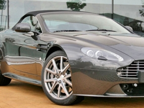 60 Min. Aston Martin Vantage S Roadster selber fahren in Mömbris - Erlebnisgeschenke