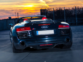 assets/images/activities/60-min-audi-r8-selber-fahren-in-train-raum-neustadt-in-bayern/1280_0008_Audi_R8_V10_Spyder_2-270x200x90.jpg