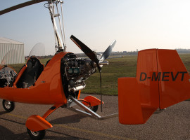 assets/images/activities/75-min-tragschrauber-rundflug-mannheim/1280_0000_IMG_4134-270x200x90.jpg