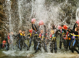 assets/images/activities/abtenau-canyoning-tour/1280_0010_Canyoning%20Aubach1-270x200x90.jpg