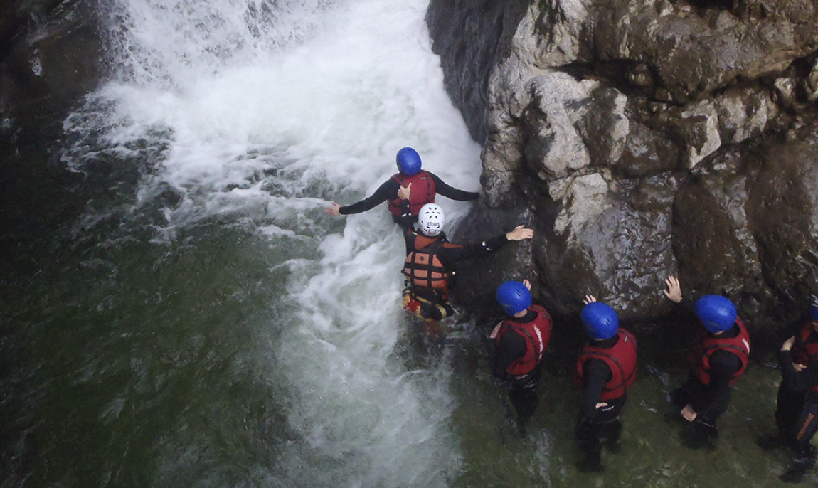 assets/images/activities/abtenau-canyoning-tour/1280_0013_Canyoning%20Almbach1-1150x686x90.jpg