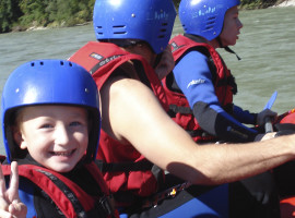 assets/images/activities/abtenau-rafting-lammer/1280_0006_Family%20Rafting2-270x200x90.jpg