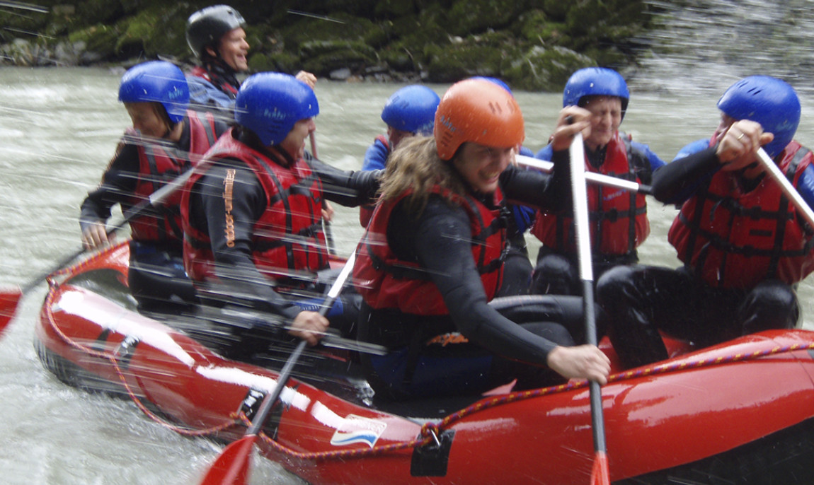 assets/images/activities/abtenau-rafting-salzach/1280_0004_Rafting2-1150x686x90.jpg