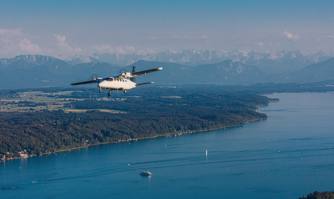 assets/images/activities/augsburg-flugzeug-rundflug-alpen-xxl/be_0008_DISLA_A2A_058-A-1150x686x90.jpg