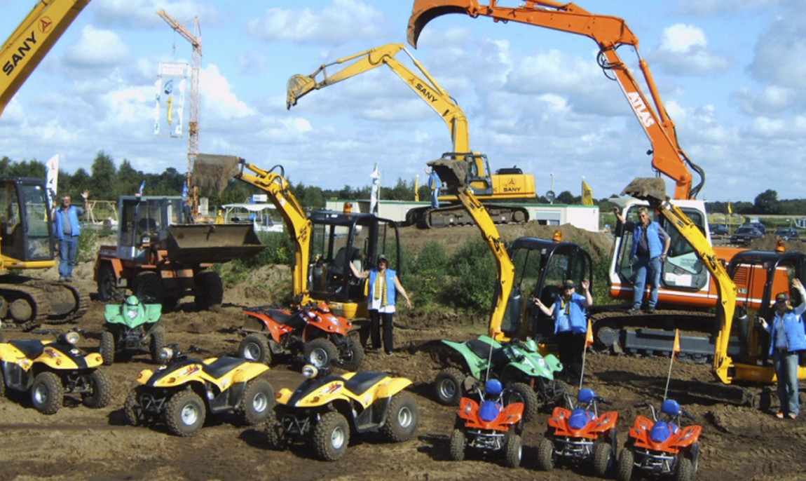 assets/images/activities/bagger-fahren-3-verschiedene-bagger-in-haren-niedersachsen/1280_0005_IMG00006-1150x686x90.jpg