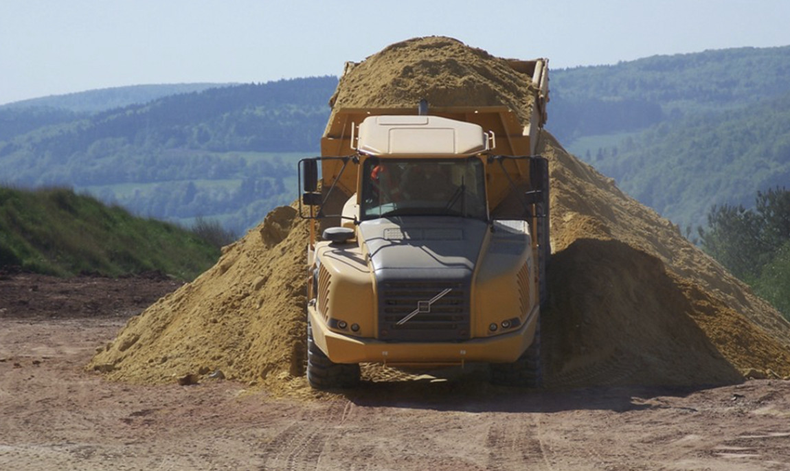 assets/images/activities/bagger-radlader-und-dumper-fahren-in-knuellwald-remsfeld-hessen/1280_0005_Dumper%201-1150x686x90.jpg
