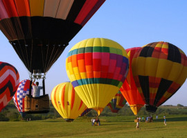 assets/images/activities/ballonfahren-metzingen/1280_0004_Fotolia_1192772_Subscription_L_-270x200x90.jpg