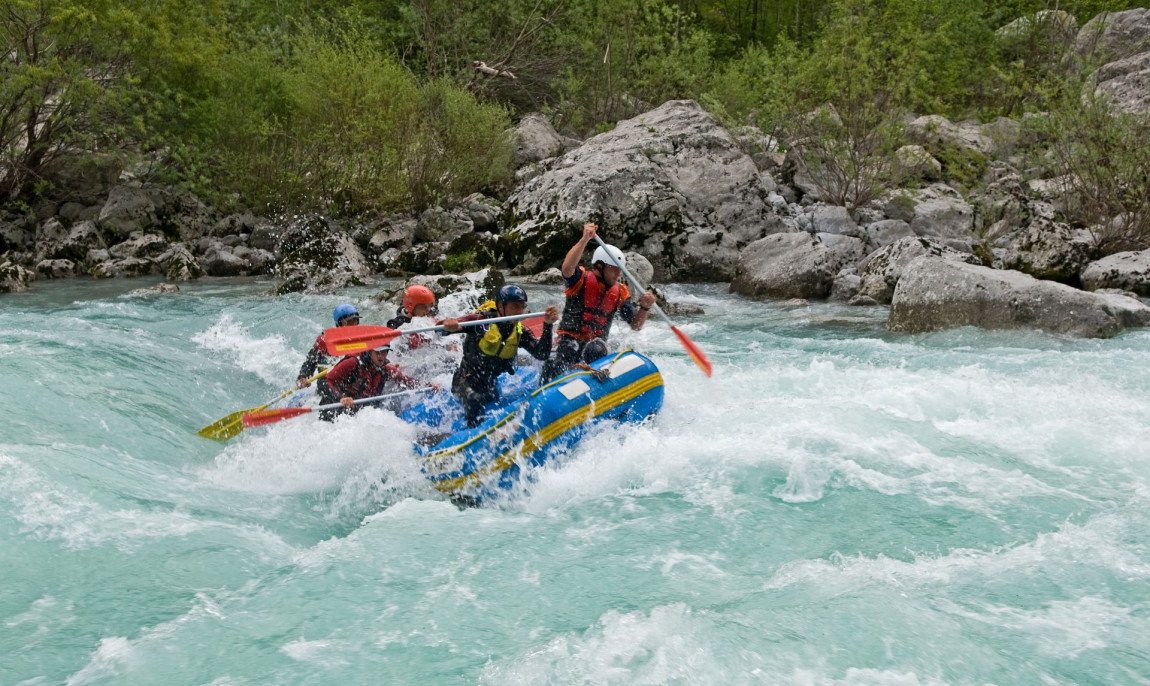 assets/images/activities/baumgarten-rafting-tour/outdoor%20center%20baumgarten_action%20rafting%20bayern-1150x686x90.jpg