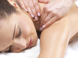 assets/images/activities/berlin-schulter-nacken-massage/1280_0000_Fotolia_6434290_Subscription_L-270x200x90.jpg