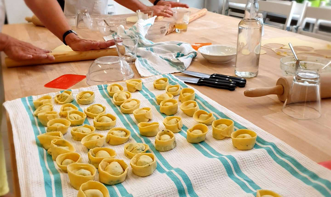 assets/images/activities/berlin-wedding-4-std-pasta-kochkurs-vegetarisch/pas-pas-19-1150x686x90.jpg