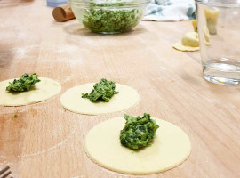 assets/images/activities/berlin-wedding-4-std-pasta-kochkurs-vegetarisch/pas-pas-22-270x200x90.jpg