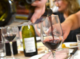 Wein-Tasting ”Ungewöhnliche Weinländer” inkl. Buffet in Berlin-Pankow