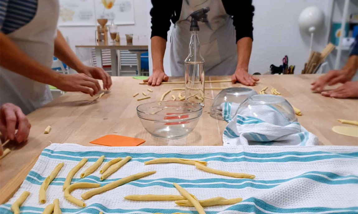 assets/images/activities/berlinwedding-4-std-pasta-kochkurs-vegan/pas-pas-3-1150x686x90.jpg