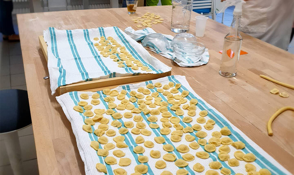 assets/images/activities/berlinwedding-4-std-pasta-kochkurs-vegan/pas-pas-4-1150x686x90.jpg
