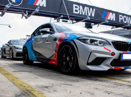 assets/images/activities/bilster-berg-8-runden-bmw-m2-selber-fahren-und-4-runden-renntaxi/bmw-m2-8-270x200x90.jpg