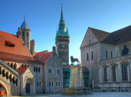 assets/images/activities/braunschweig-schnitzel-jagd/Fotolia_9084745_Subscription_L-270x200x90.jpg