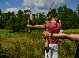 assets/images/activities/burg-bogenschiessen/1280_0000_Spreewaldcamp-Bogenschie%C3%9Fen-270x200x90.jpg
