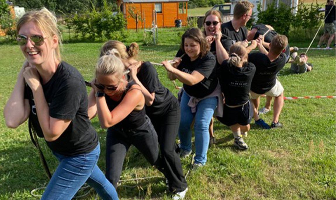 assets/images/activities/calau-4-stunden-teambuilding-im-outdoorcamp-fuer-1020-personen/spree-team-1-1150x686x90.jpg