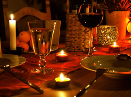 assets/images/activities/candle-light-dinner-bestwig/1280_0008_Fotolia_5508446_Subscription_L-270x200x90.jpg