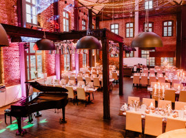 assets/images/activities/candle-light-dinner-ostbevern/dir-can-3-270x200x90.jpg