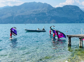 assets/images/activities/castelletto-wing-surfen-schnupperkurs-am-gardasee/Wing%20Schnupperkurs-270x200x90.jpeg