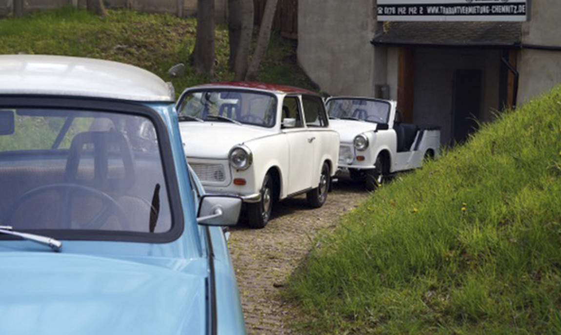 assets/images/activities/chemnitz-trabant-mieten/1280_0006_Bunkereinfahrt-1150x686x90.jpg