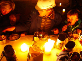 assets/images/activities/dinner-im-bergwerk-fuer-zwei-in-ramsbeck-sauerland-in-nrw/1280_0007_resize-2-270x200x90.jpg