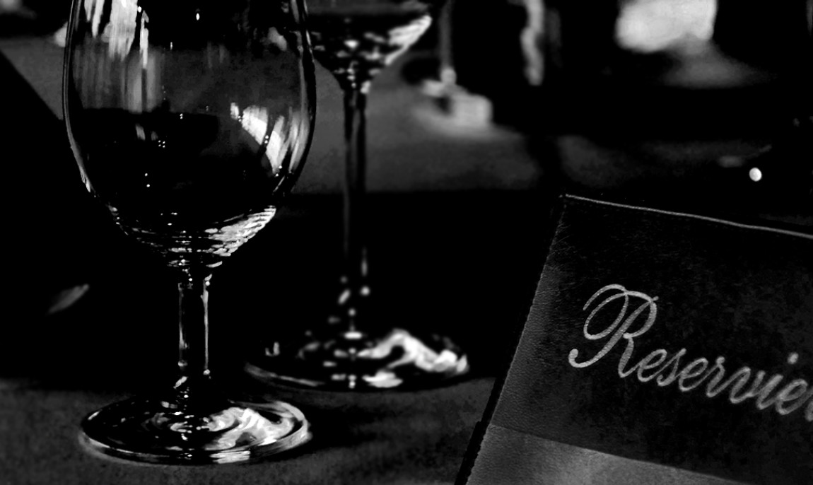 assets/images/activities/dinner-in-the-dark-fuer-zwei-wetzlar/1280_0000_Schwarzwei%C3%9F%201-1150x686x90.jpg