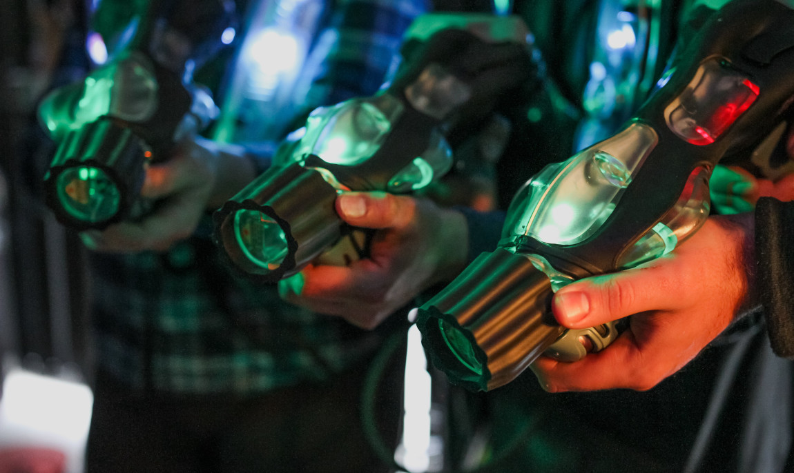 assets/images/activities/dortmundinnenstadtost-60-min-lasertag-fuer-1-bis-6-personen/pexels-photo-3869074-1150x686x90.jpg