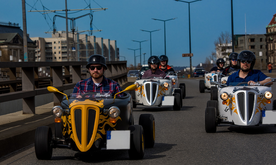 assets/images/activities/dresden-kaditz-15-std-hot-rod-surprise-tour/Hot-dre-9-1150x686x90.jpg