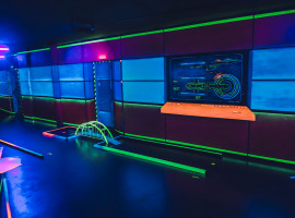 assets/images/activities/dresden-kaditz-schwarzlichtminigolf/Bar-eve-19-270x200x90.jpg