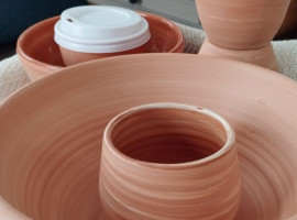 assets/images/activities/duesseldorf-3-x-3-std-keramik-und-ton-einsteigerkurs-an-der-toepferscheibe/kera-8-270x200x90.jpg