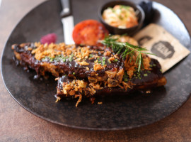 assets/images/activities/duesseldorf-45-std-duesseldorf-erschmecken-raetseldinnertour-fuer-2/pexels-valeriya-20323429-270x200x90.jpg