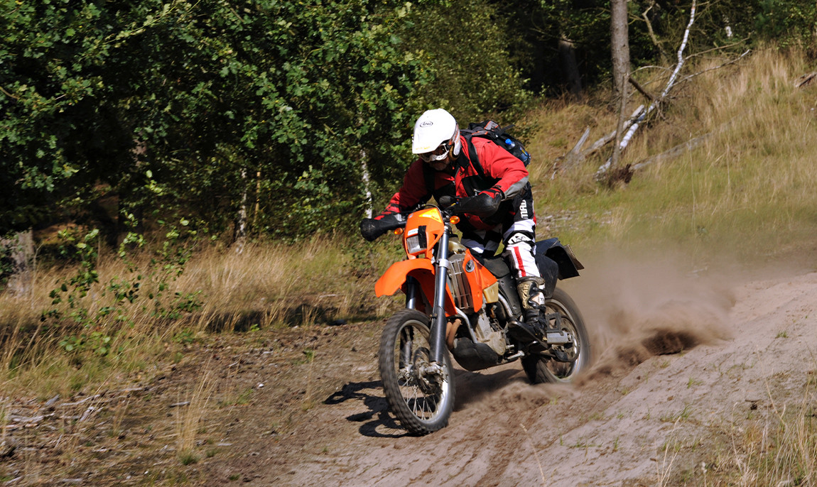 assets/images/activities/enduro-tour-offroad-in-boizenburg-mecklenburg-vorpommern/mec-end-14-1150x686x90.jpg