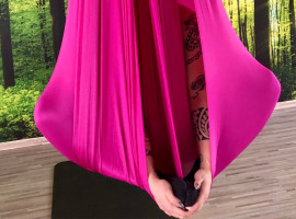 assets/images/activities/erfurtaltstadt-90-min-aerial-yoga-fuer-16-personen/Yoga-1-270x200x90.jpg