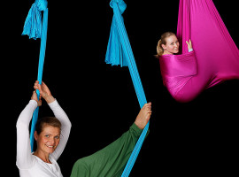 assets/images/activities/erfurtaltstadt-90-min-aerial-yoga-fuer-16-personen/Yoga-10-270x200x90.jpg