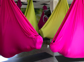 assets/images/activities/erfurtaltstadt-90-min-aerial-yoga-fuer-16-personen/Yoga-2-270x200x90.jpg
