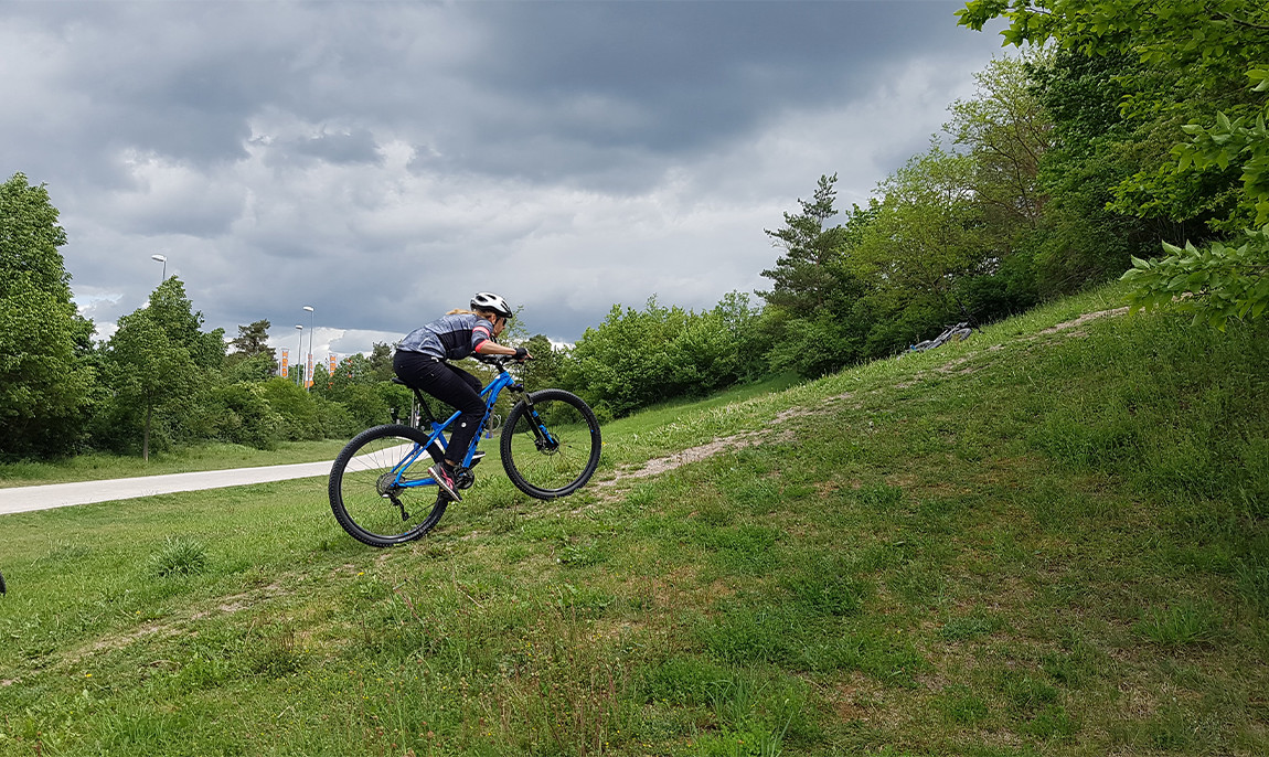 assets/images/activities/erlangen-4-std-mountainbike-grundkurs-fueranfaenger/Grund-2-1150x686x90.jpg