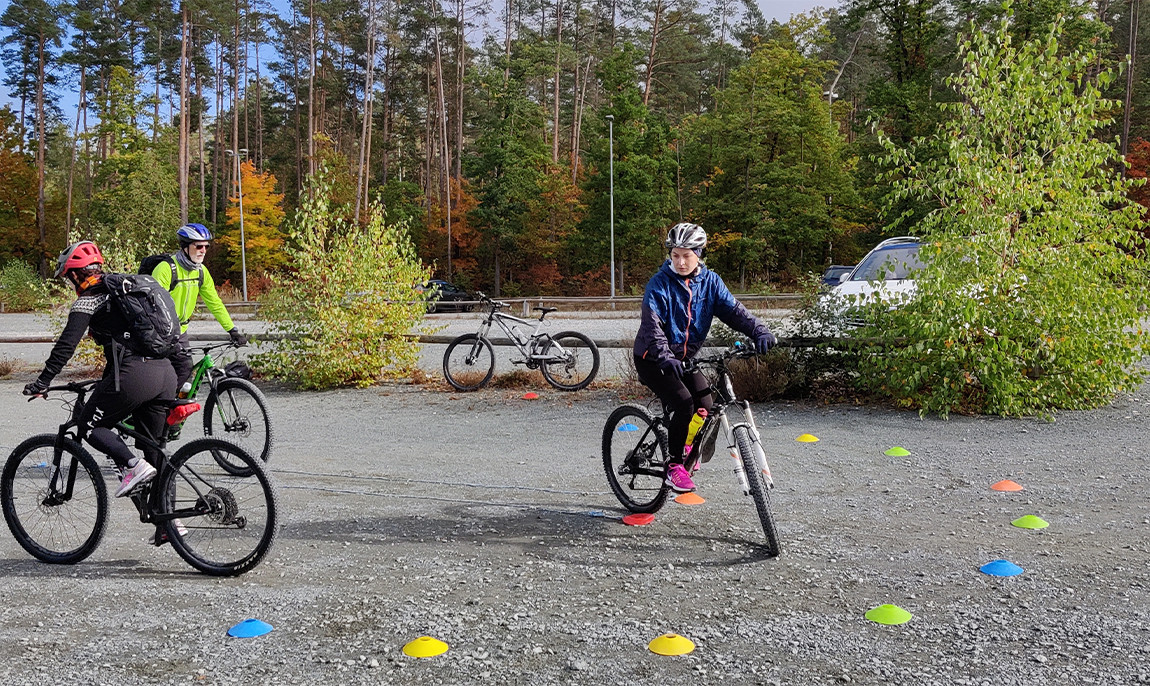 assets/images/activities/erlangen-4-std-mountainbike-grundkurs-fueranfaenger/Ski-Bike-Kite 13.jpg