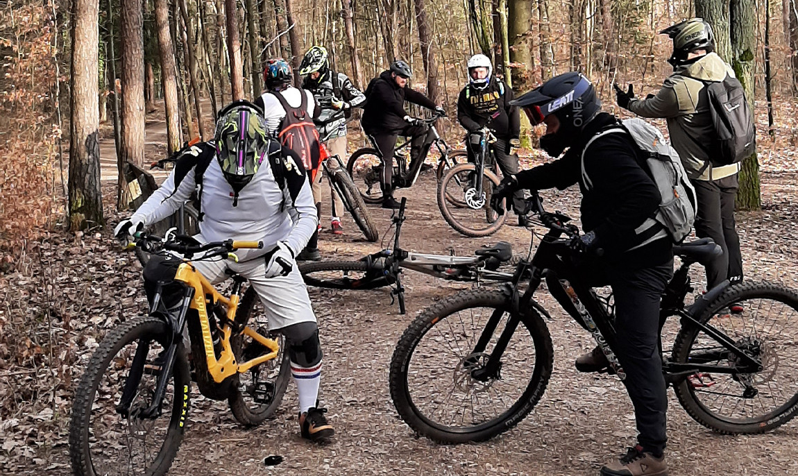 assets/images/activities/erlangen-4-std-mountainbike-grundkurs-fueranfaenger/Ski-Bike-Kite%205-1150x686x90.jpg