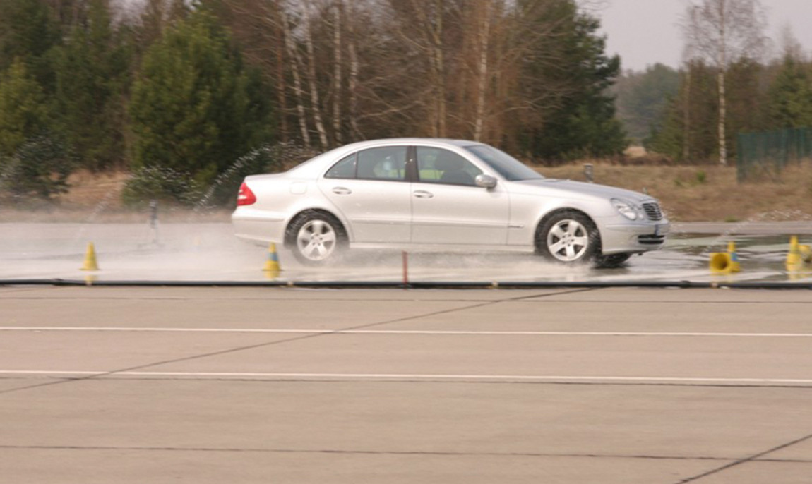 assets/images/activities/fahrsicherheitstraining-intensiv-in-gross-doelln-raum-berlin/1280_0002_IMG_4823-1150x686x90.jpg
