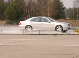 assets/images/activities/fahrsicherheitstraining-intensiv-in-gross-doelln-raum-berlin/1280_0002_IMG_4823-270x200x90.jpg
