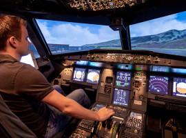 assets/images/activities/flugsimulator-airbus-a320-in-bruchsal-raum-karlsruhe/1280_0021_DSC00794-270x200x90.jpg