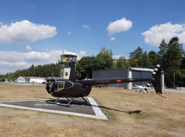 assets/images/activities/freystadt-30-min-hubschrauber-rundflug-ab-flugplatz/A1C40048-2617-407C-994C-A30BAD7A1FA8_1_105_c-270x200x90.jpeg