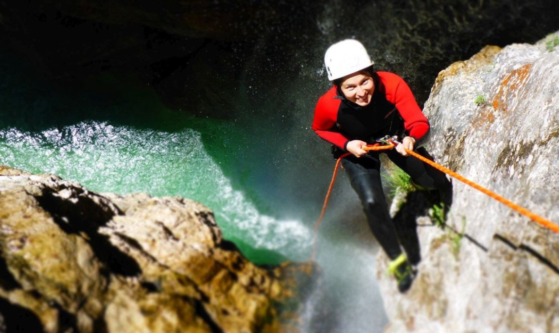 assets/images/activities/friaul-canyoning-wochenende/canyoning_italien_outdoor%20center%20baumgarten_2-1150x686x90.jpg