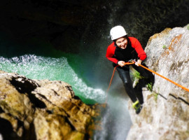 assets/images/activities/friaul-canyoning-wochenende/canyoning_italien_outdoor%20center%20baumgarten_2-270x200x90.jpg